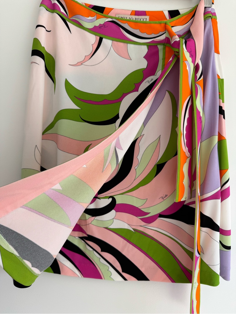 Authentic multicolor Emilio pucci tie up pleat skirt - Picture 3 of 8